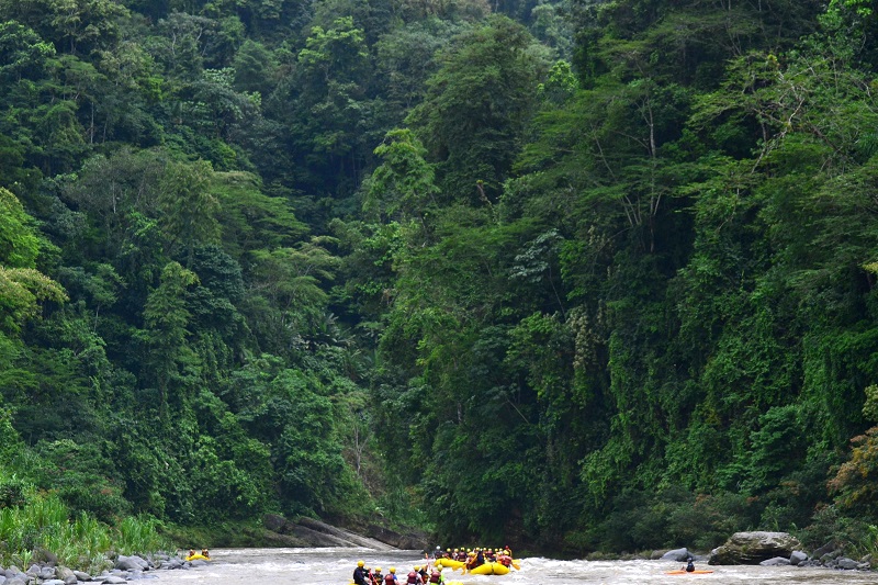 white water rafting Costa Rica rio pacuare