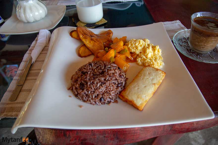 Nicaragua day tour from Costa Rica - breakfast