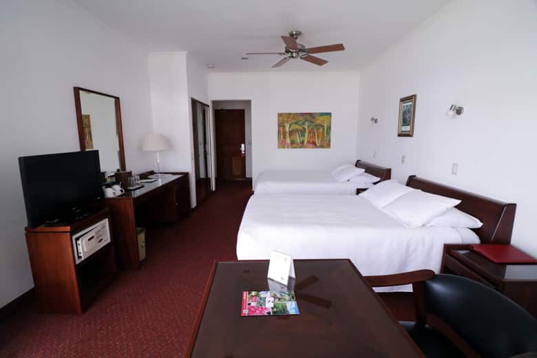 Hotel bougainvillea in Heredia - Mountain view room