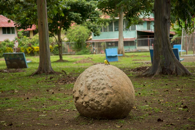 stone spheres in Costa Rica - parque las eferas