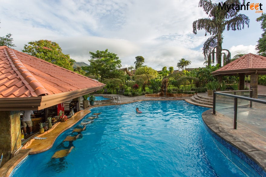 Hotel Montaña De Fuego hot springs and pool