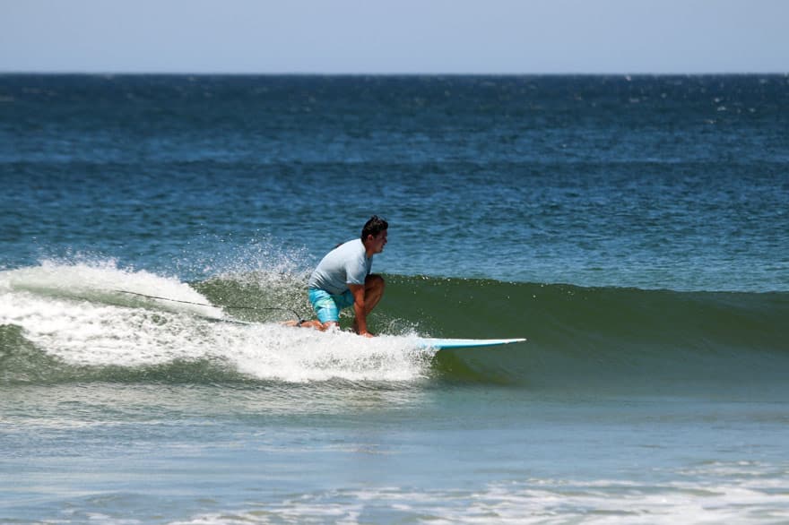 Avellanas surfing