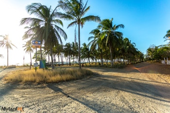Playa Junquillal beach entrance