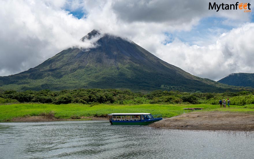 arenal volcano boat rental